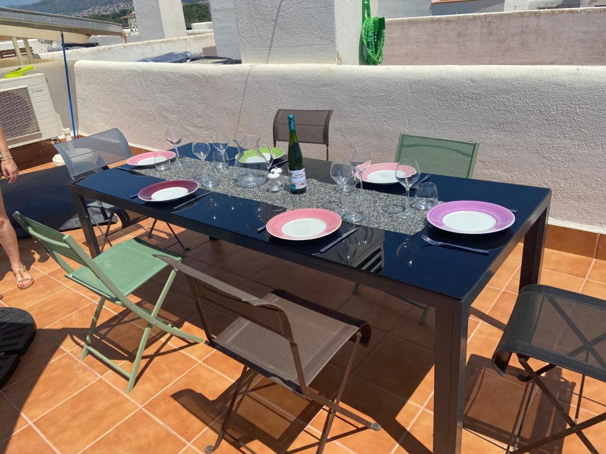 Appartement Avec Terrasse Sur Le Toit Vue Mer Roses Exterior foto