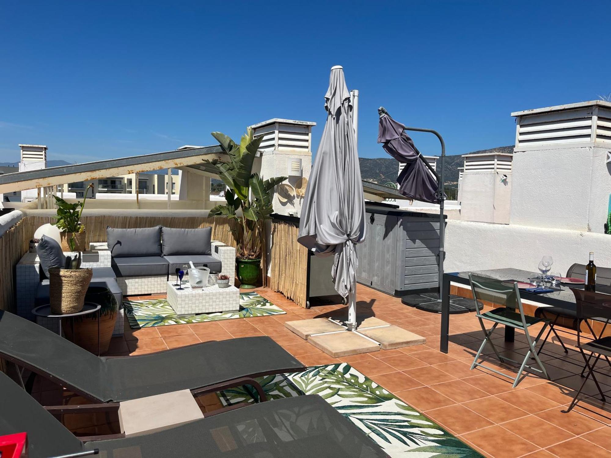 Appartement Avec Terrasse Sur Le Toit Vue Mer Roses Exterior foto